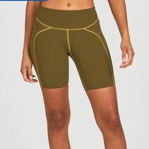 Janji Pace Short